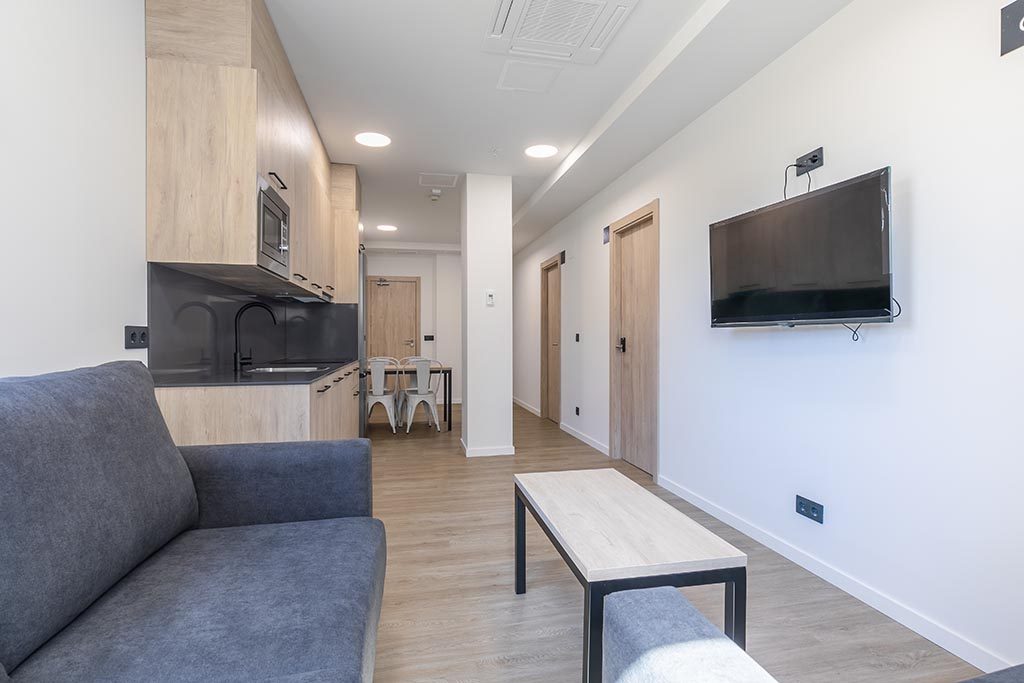 Getafe II - Single room in apartment, shared kitchen and bathroom, photo 2 of 12