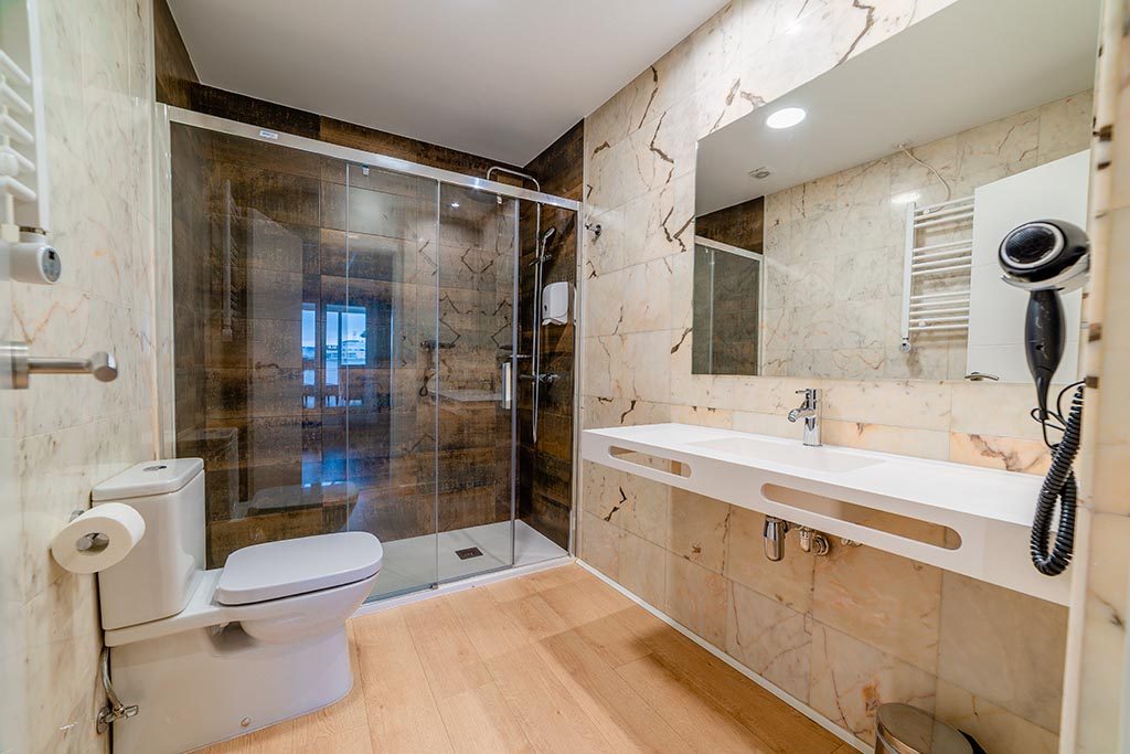 Burgos Centro - Single room, photo 2 of 12