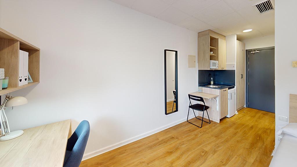 Sevilla UPO - Single room, photo 3 of 12