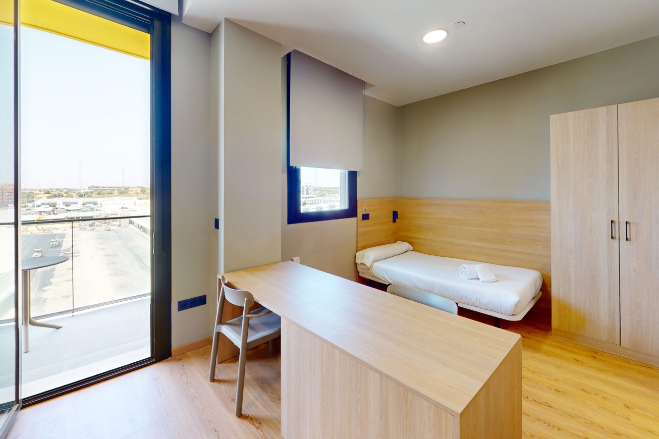 Entrenúcleos - Double room with terrace, photo 2 of 12