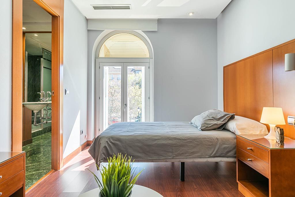Aranjuez - Single room (Premium), photo 2 of 12