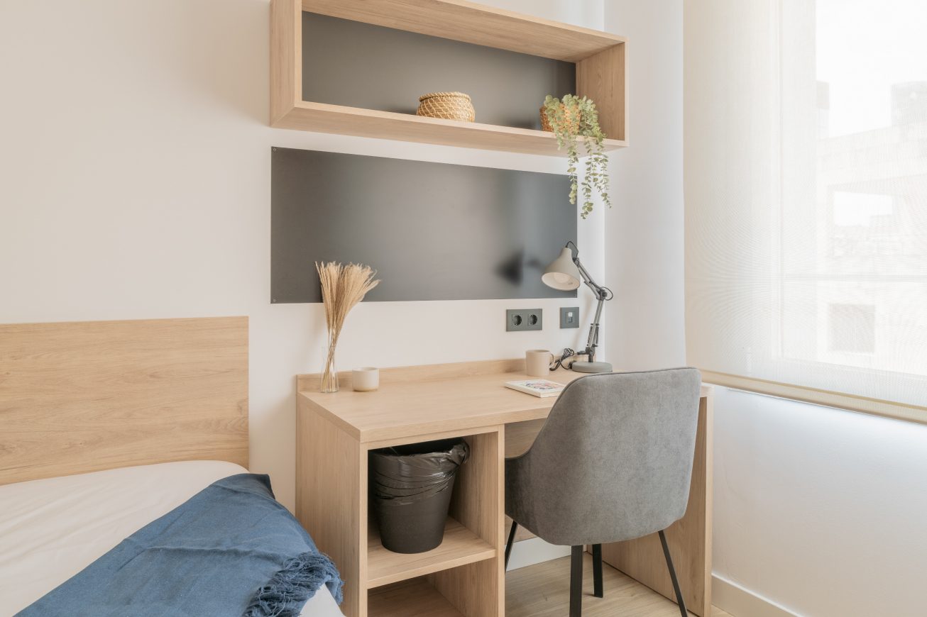 Logroño Centro - Single room (Extra) in 3-bedroom apartment, photo 2 of 12