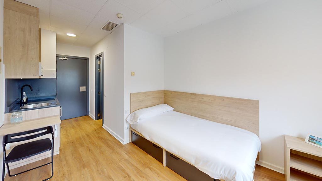 Sevilla UPO - Single room, photo 2 of 12