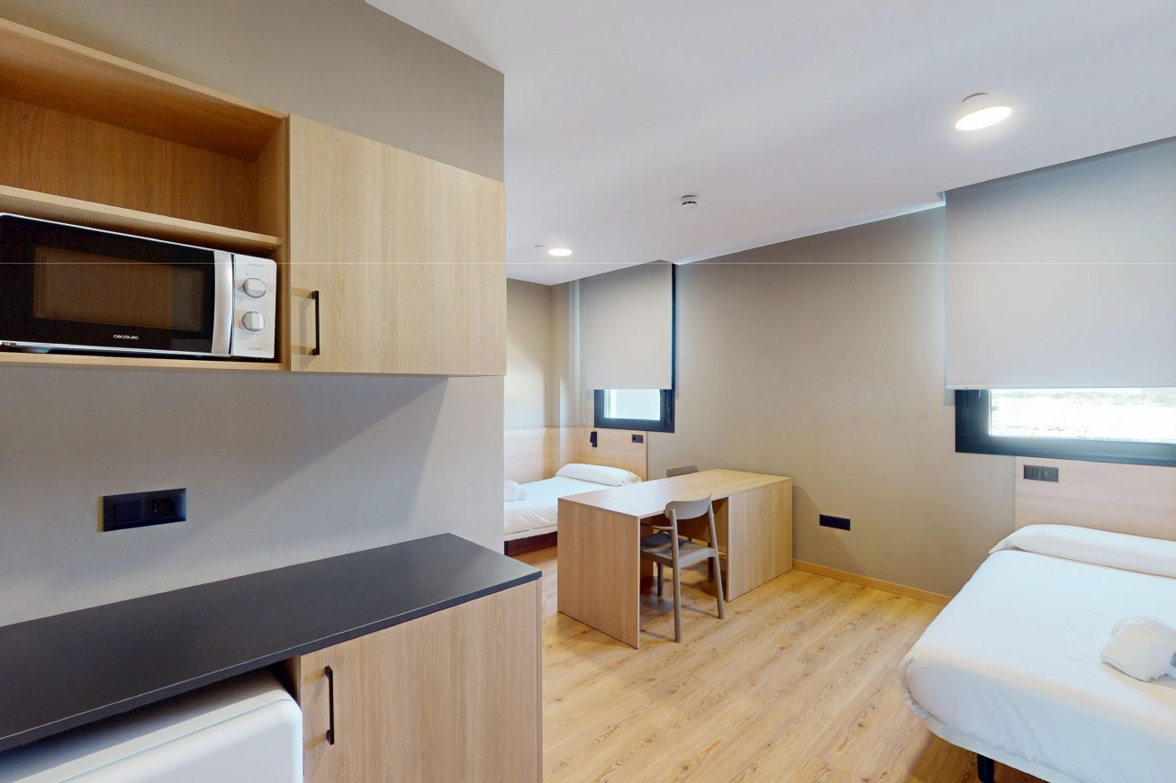 Entrenúcleos - Double room (shared), photo 1 of 12